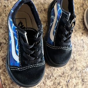 Toddler vans 5.5c Lightning design